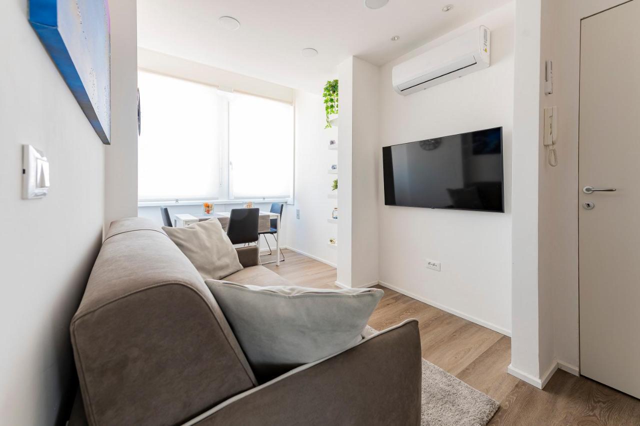Piazza Salotto & Stazione Comfy Apartment Pescara Eksteriør billede